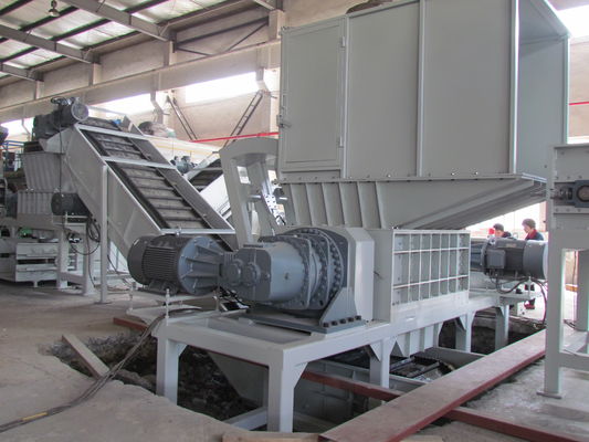 Hausmüll-Doppelt-Wellen-Reißwolf-Maschine 22*2kw 20rpm