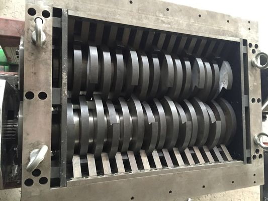 Hausmüll-Doppelt-Wellen-Reißwolf-Maschine 22*2kw 20rpm