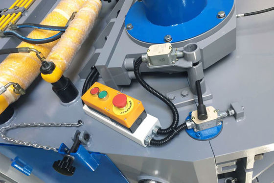 Die Wiederverwertung des Blattes D2 fasst Plastikzerkleinerungsmaschinen-Maschine zusammen
