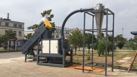 HAUSTIER 2100rpm Flocken-horizontale Plastikentwässerungsmaschine