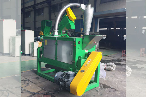 HAUSTIER 2100rpm Flocken-horizontale Plastikentwässerungsmaschine