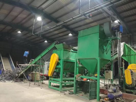 Landwirtschaftlicher Plastikfilm Film Desanding, der Maschine aufbereitet