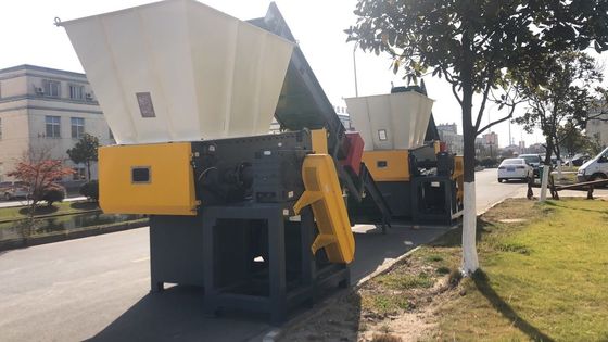 Sackt Plastiktunnel-bohrwagen ISO9001 industrielle Reißwolf-Maschine ein